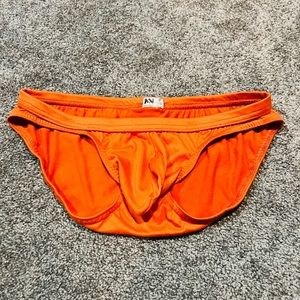 Mens Sexy Pouch Briefs. Size Large